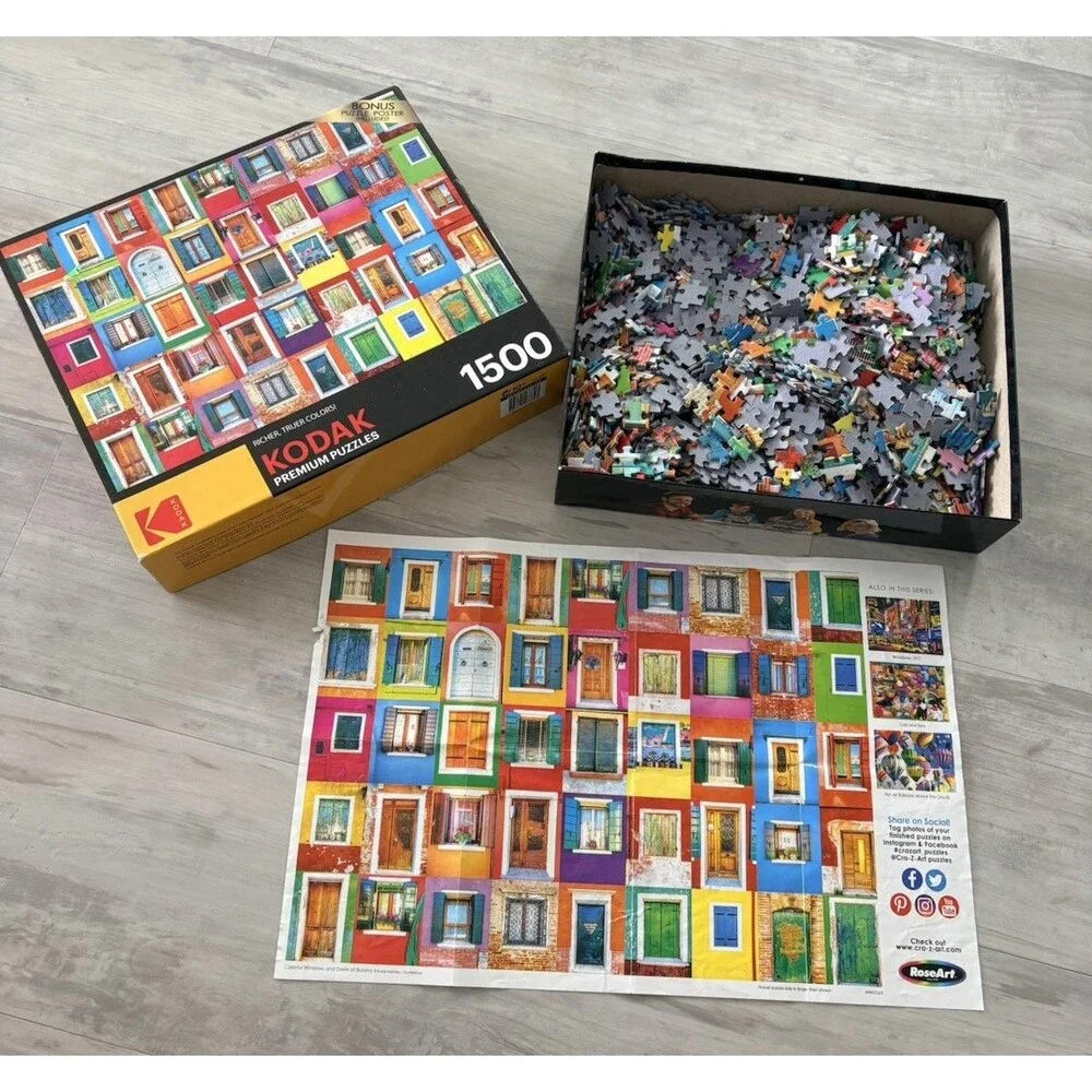 KODAK Premium Puzzle Colorful Windows and Doors of Burano 1500 Piece